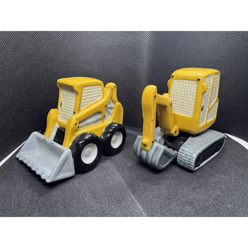 Ceramic Construction Zone Ceramic Excavator Salt and Pepper Shakers, Home Décor,